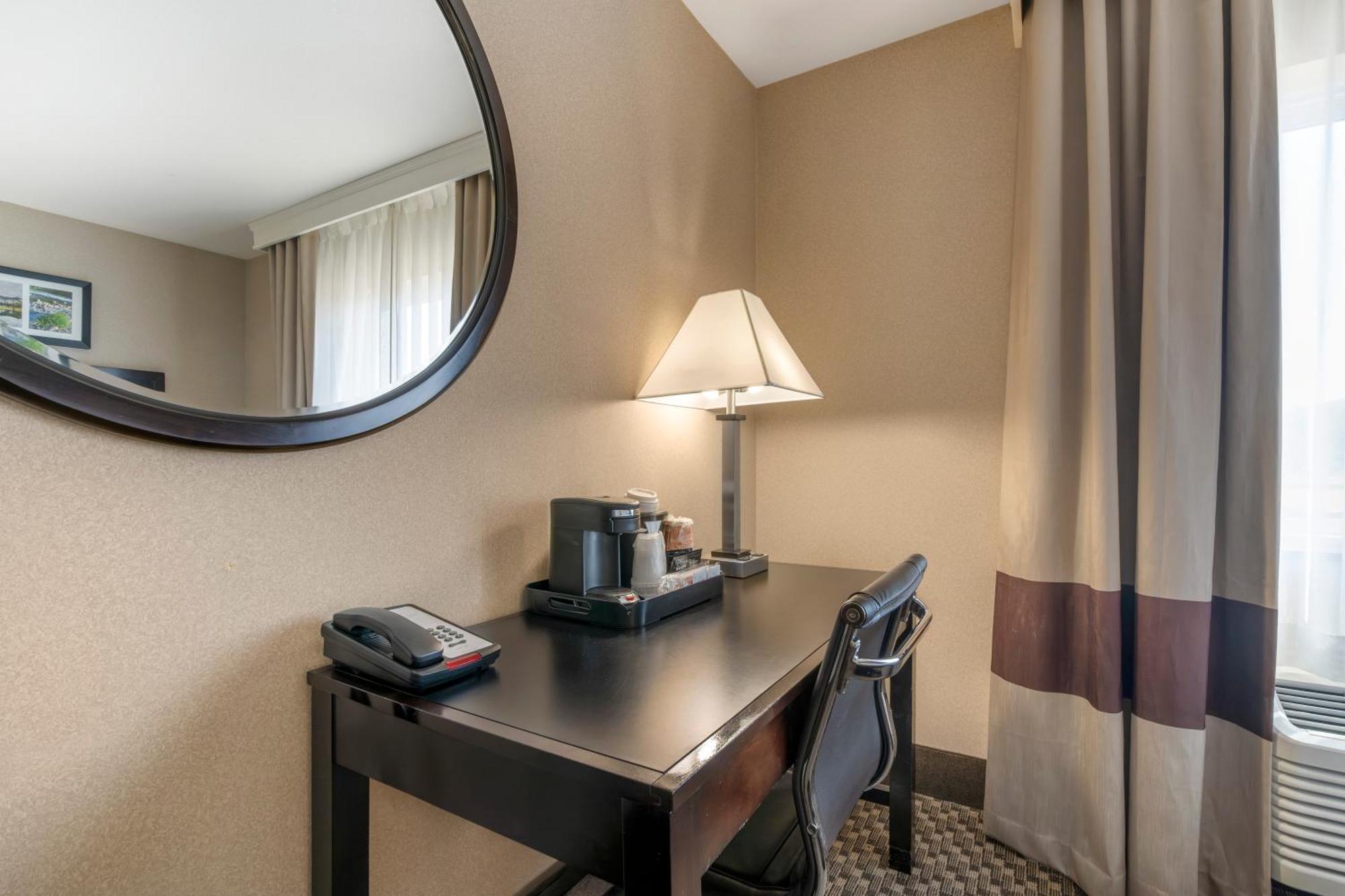 Comfort Inn Troutdale-Portland East Екстериор снимка